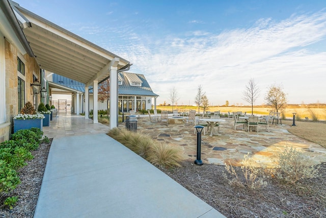 view of yard with a patio