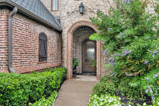 view of property entrance