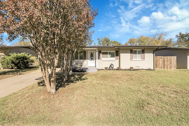 view of front of home with a front yard