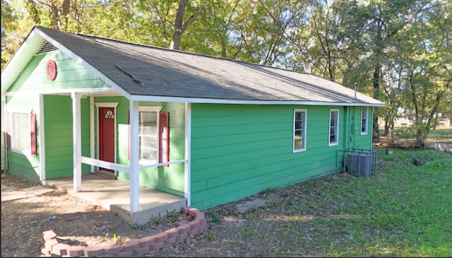 view of home's exterior