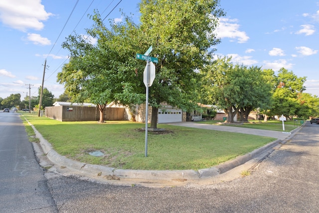 view of front of property with a front lawn