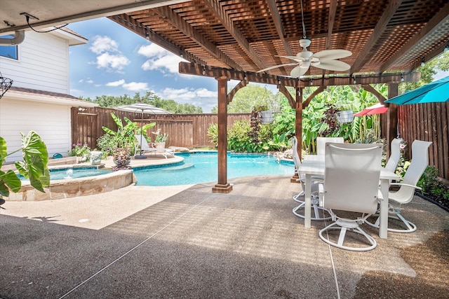 view of swimming pool featuring a pergola, a patio area, ceiling fan, and an in ground hot tub