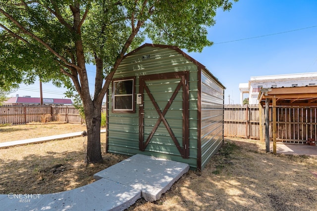 view of outbuilding