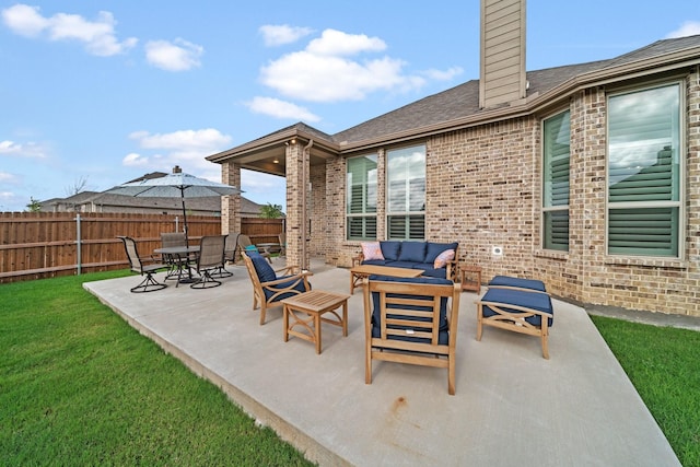 view of patio featuring an outdoor hangout area