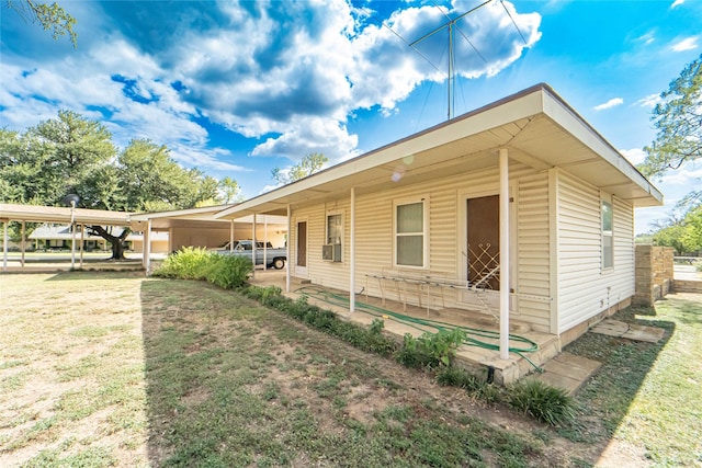 view of side of property