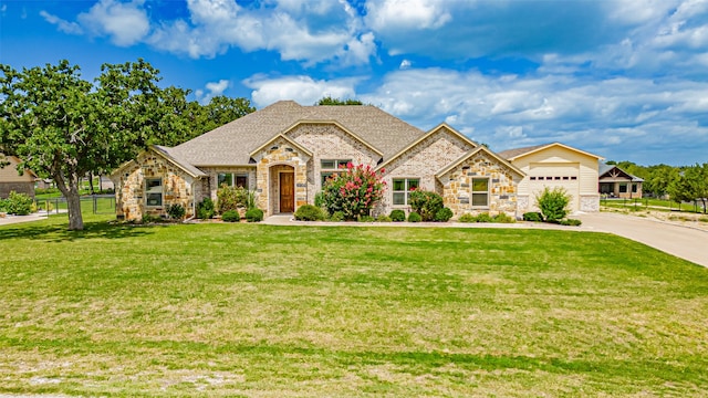 craftsman-style house with a garage and a front yard