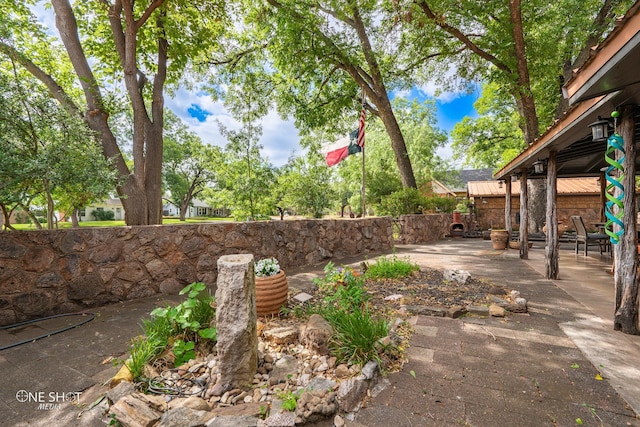 view of yard with a patio area