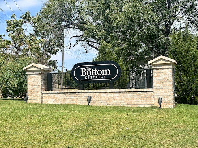604 N Denley Dr, Dallas, TX 75203