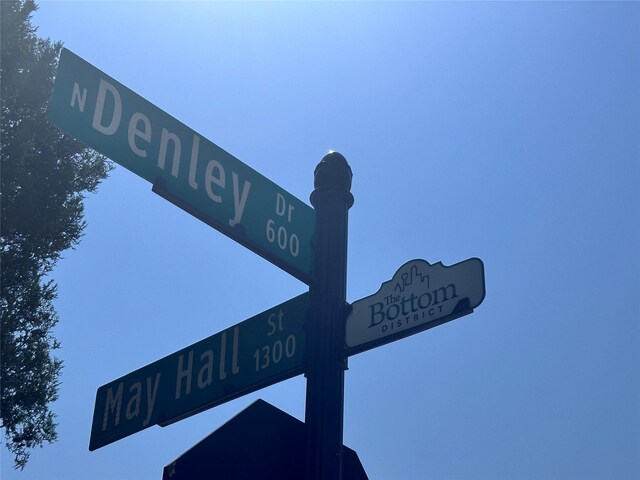 604 N Denley Dr, Dallas, TX 75203