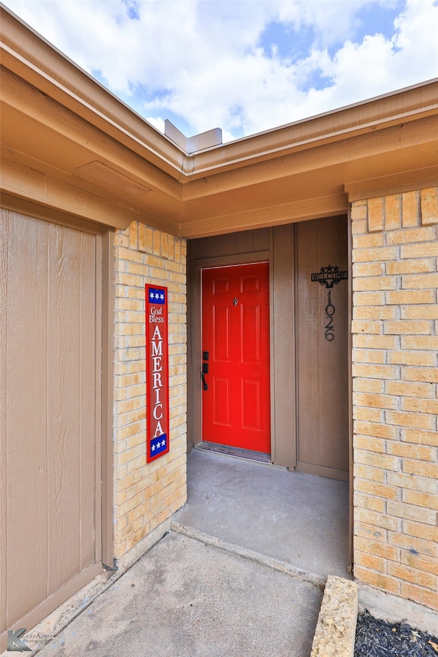 view of property entrance