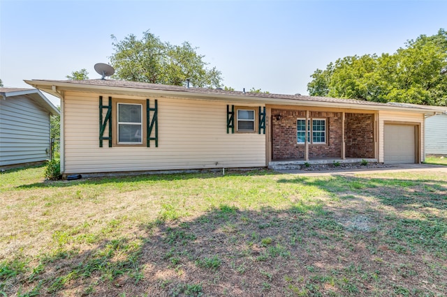 ranch-style house with a front lawn