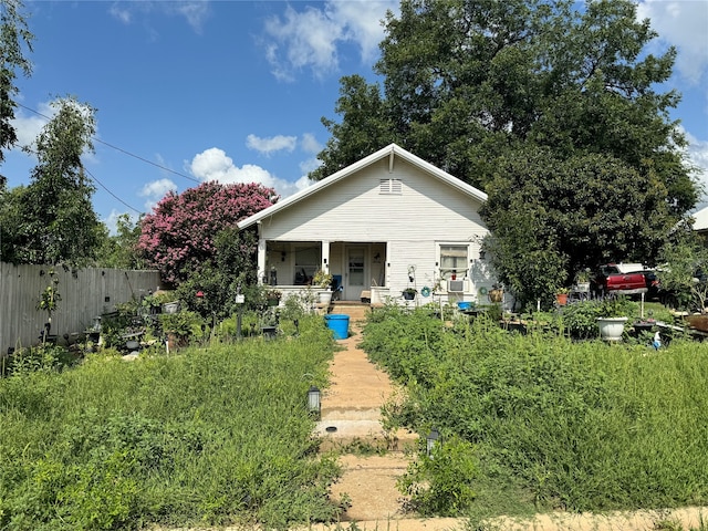 view of front facade with a porch