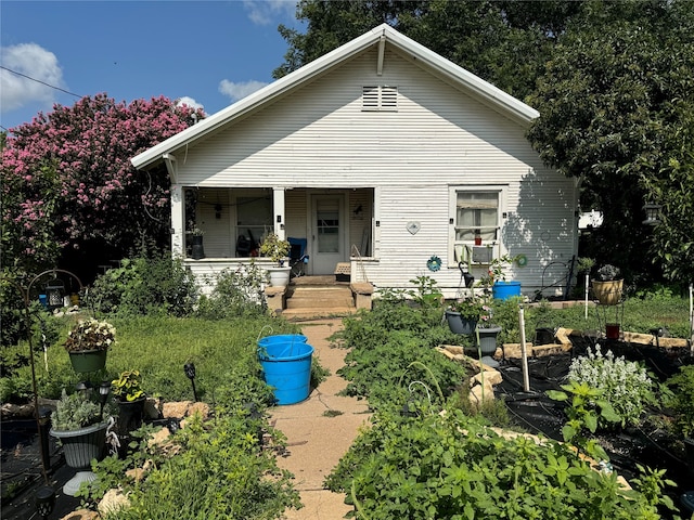 bungalow with a porch