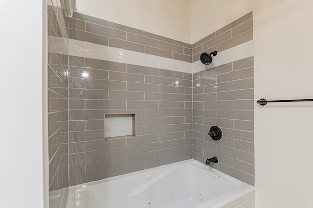 unfurnished room featuring hardwood / wood-style flooring, crown molding, and ceiling fan