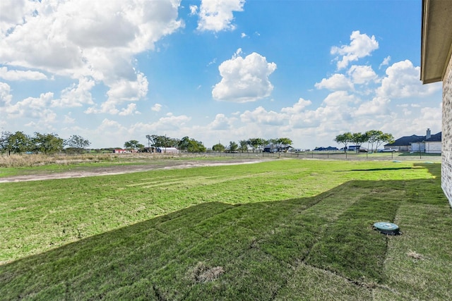 view of yard featuring a rural view