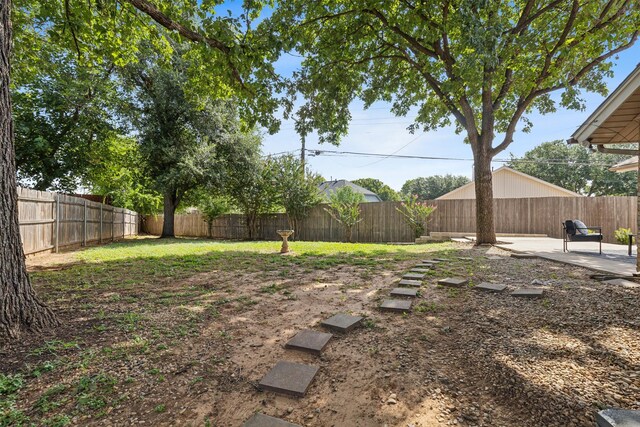 view of yard with a patio