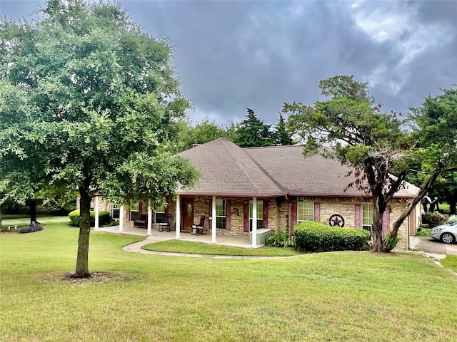 view of front of house with a front yard