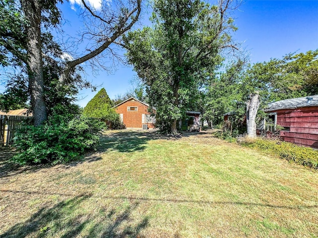 view of yard featuring fence