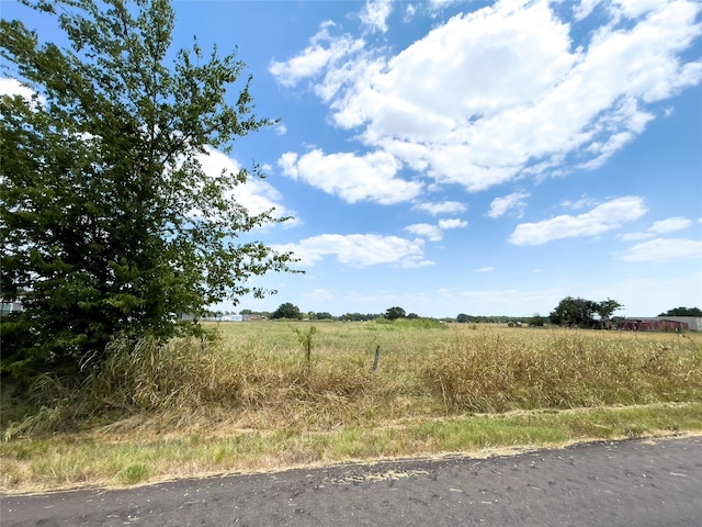 Listing photo 2 for 4861 County Road 4500, Commerce TX 75428