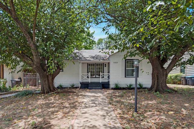 view of front of house