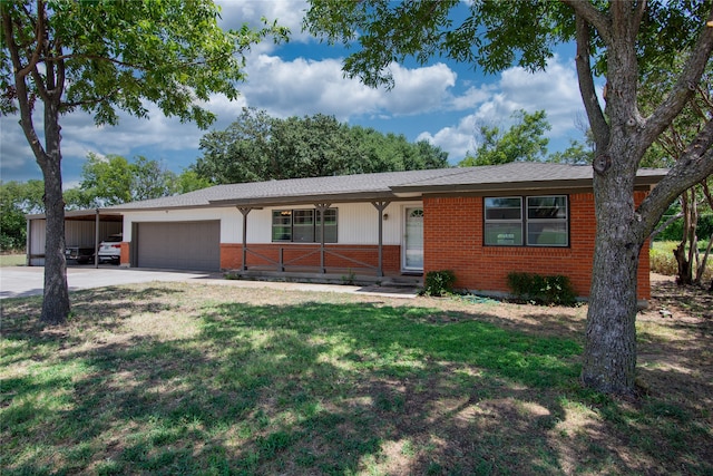 single story home featuring a carport and a front yard