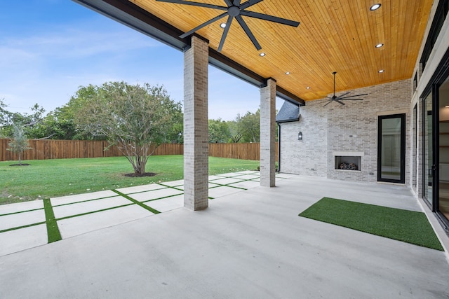 view of patio with ceiling fan