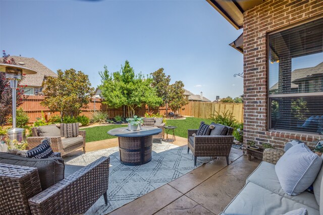 view of patio / terrace featuring an outdoor hangout area