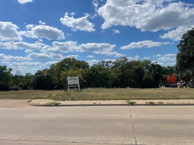 1303 S Cockrell Hill Rd, Duncanville TX, 75137 land for sale