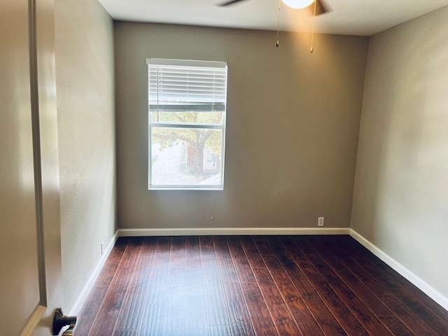 unfurnished room with wood-type flooring and ceiling fan