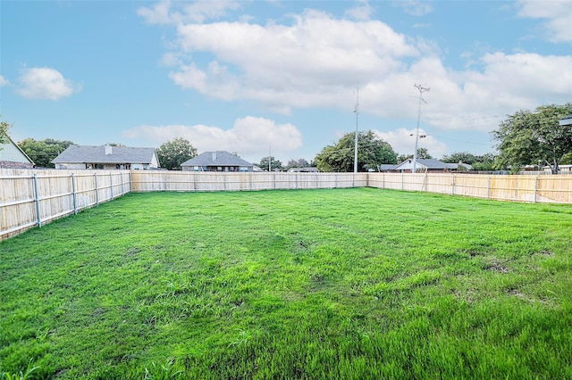 1412 Mason St, Bowie, TX 76230 - view of yard