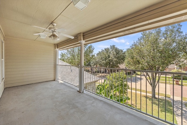 balcony with ceiling fan