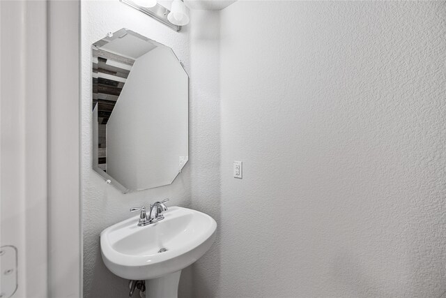 bathroom with sink