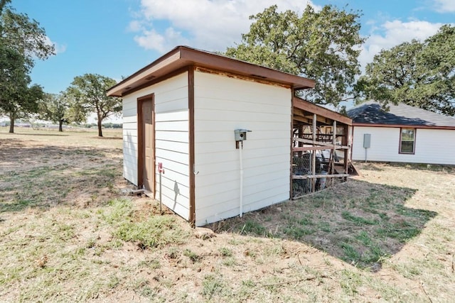 view of outbuilding