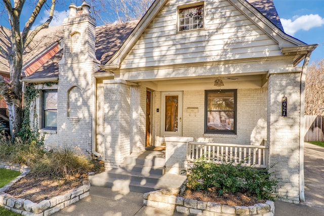 view of front of property with covered porch