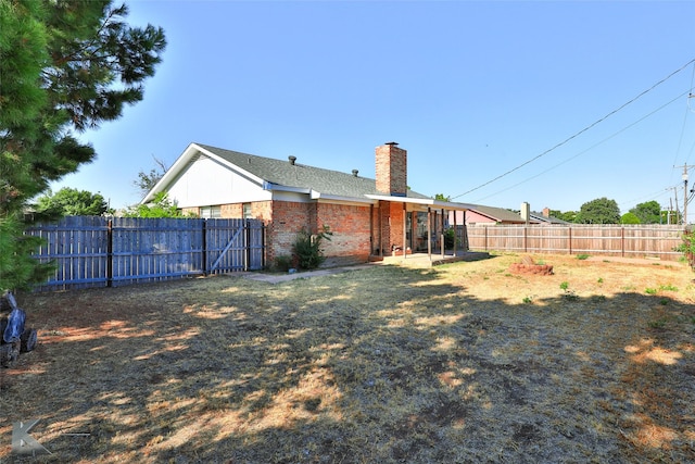 view of yard with a patio