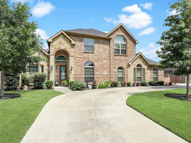 305 Fountain Creek Ct, Ovilla TX, 75154, 5 bedrooms, 2.5 baths house for sale