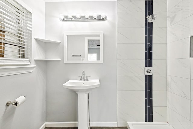 2120 Nottingham Blvd, Fort Worth, TX 76112 - bathroom featuring tiled shower
