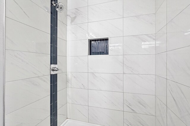 2120 Nottingham Blvd, Fort Worth, TX 76112 - bathroom with a tile shower