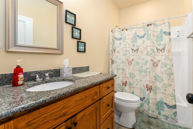 full bathroom featuring vanity, toilet, and shower / bath combo