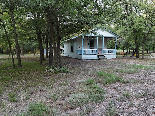 view of front facade featuring a porch