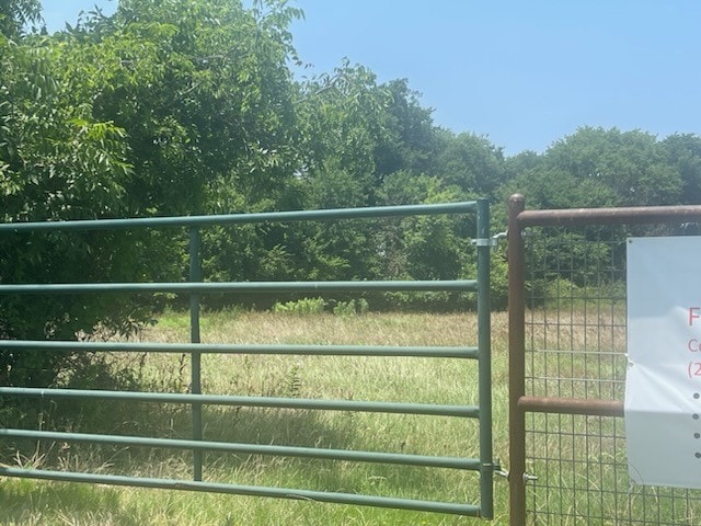 Listing photo 2 for TBD Washington St, Pilot Point TX 76258