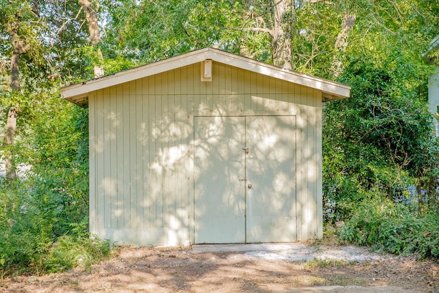 view of outdoor structure