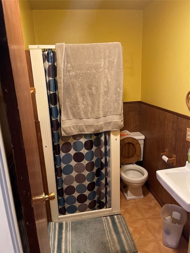 bathroom with toilet