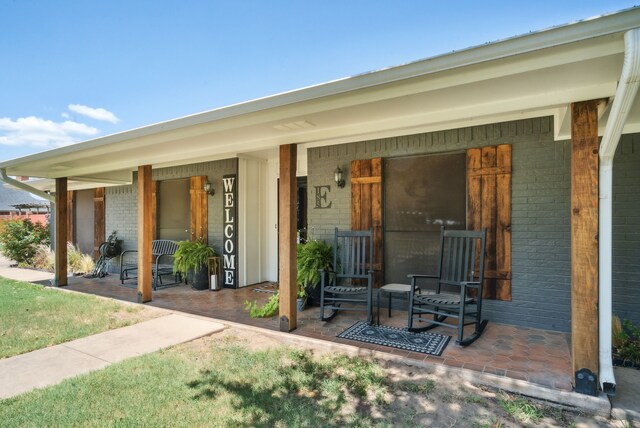 view of front of property with covered porch