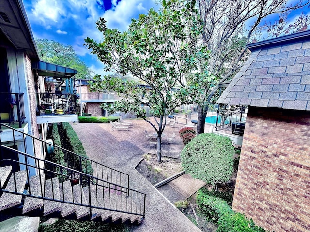 view of yard with a patio area