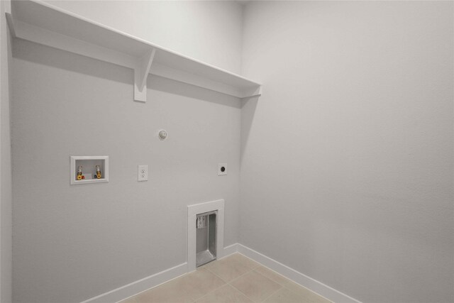 unfurnished room featuring wood-type flooring and ceiling fan