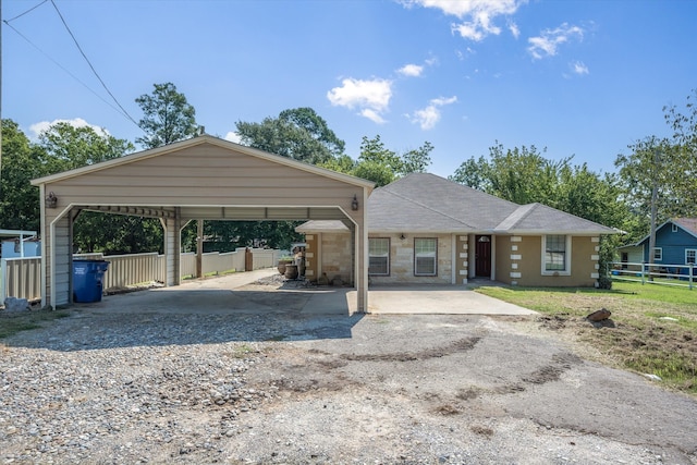 view of front facade featuring a carport