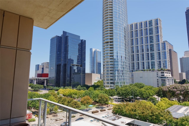 2025 Woodall Rodgers Fwy Unit 52, Dallas, TX 75201 - view of city