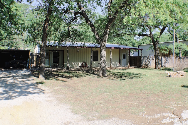 view of front facade