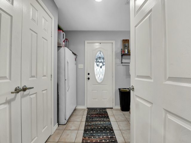 view of tiled entryway